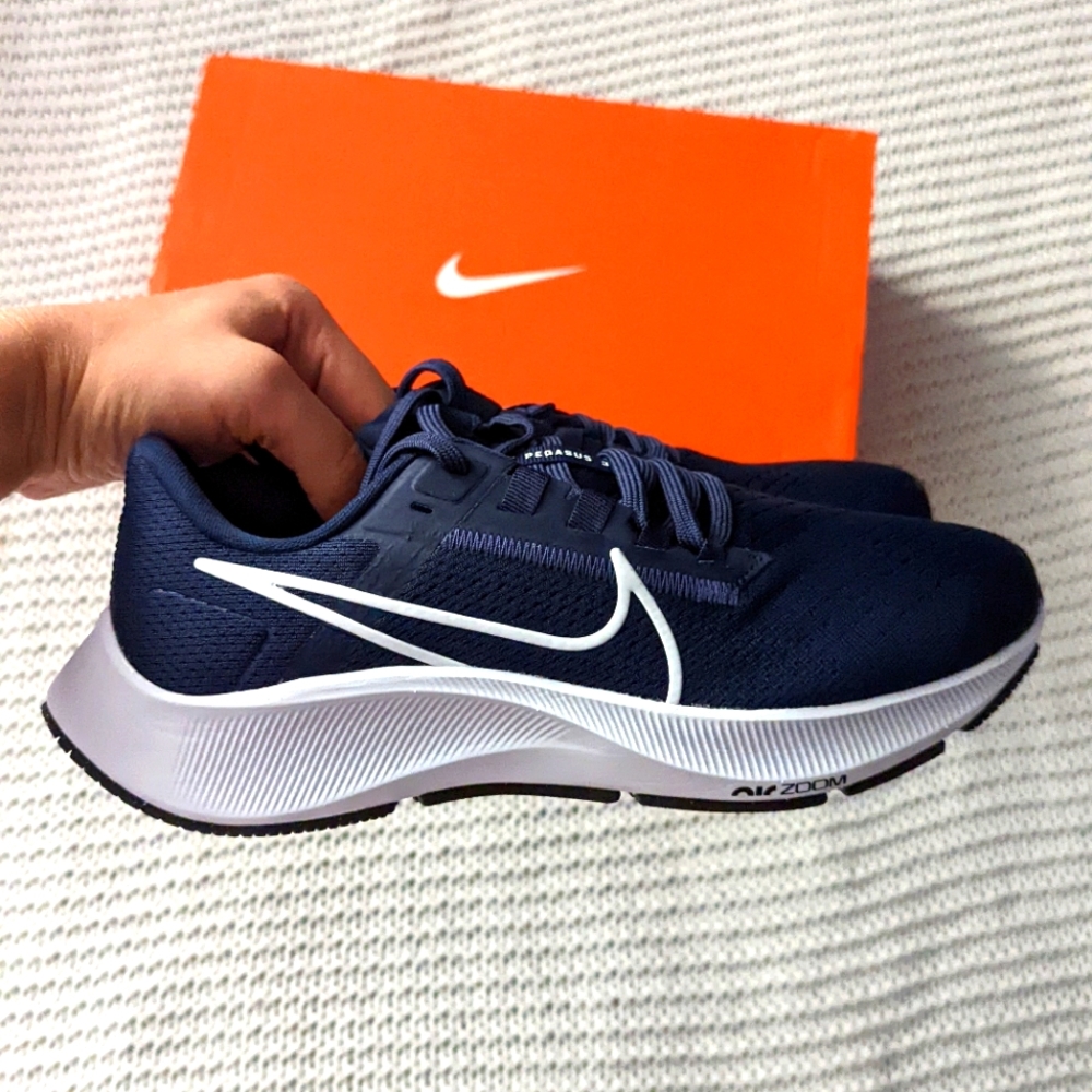Brand NEW Nike Air Zoom Pegasus 38